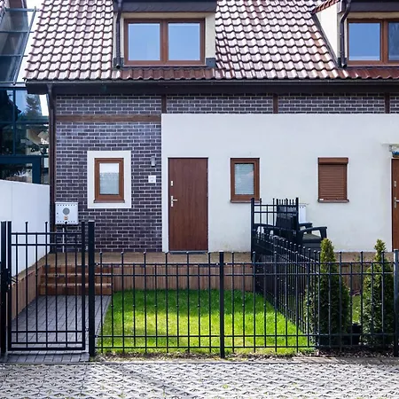 Flatbook Apartamenty - Mikoszewo Dom Amber Cottage Esterno foto
